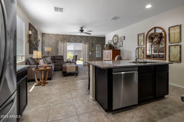 $408,000 | 1071 West Castle Court, Casa Grande, AZ 85122