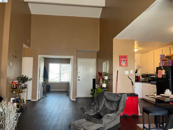 $250,000 | 355 Parkview Terrace, Unit A8, Vallejo, CA 94589