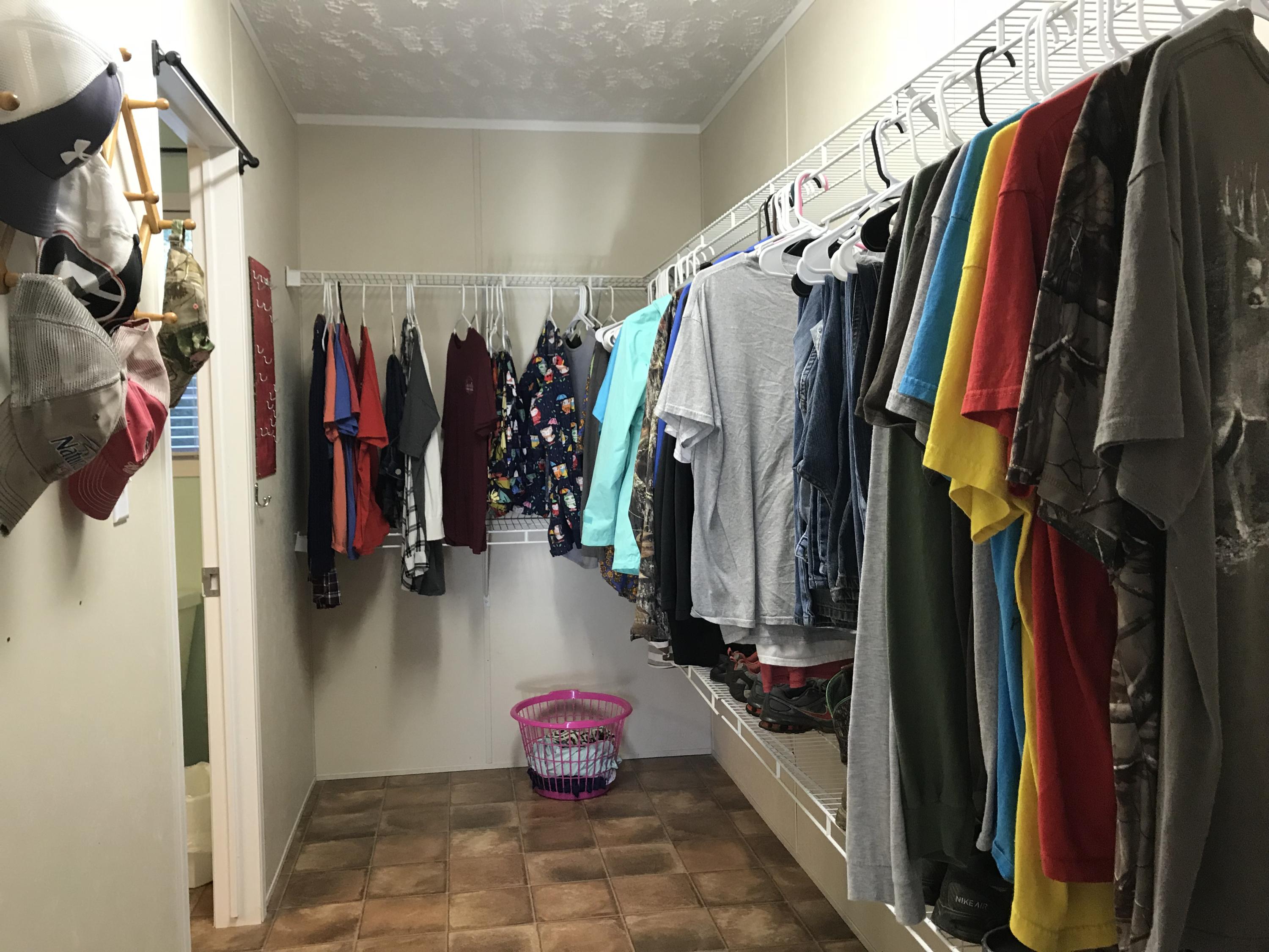 291 Ray Gadd Road Graysville, TN 37338 - Photo 18 of 33 Master walking closet