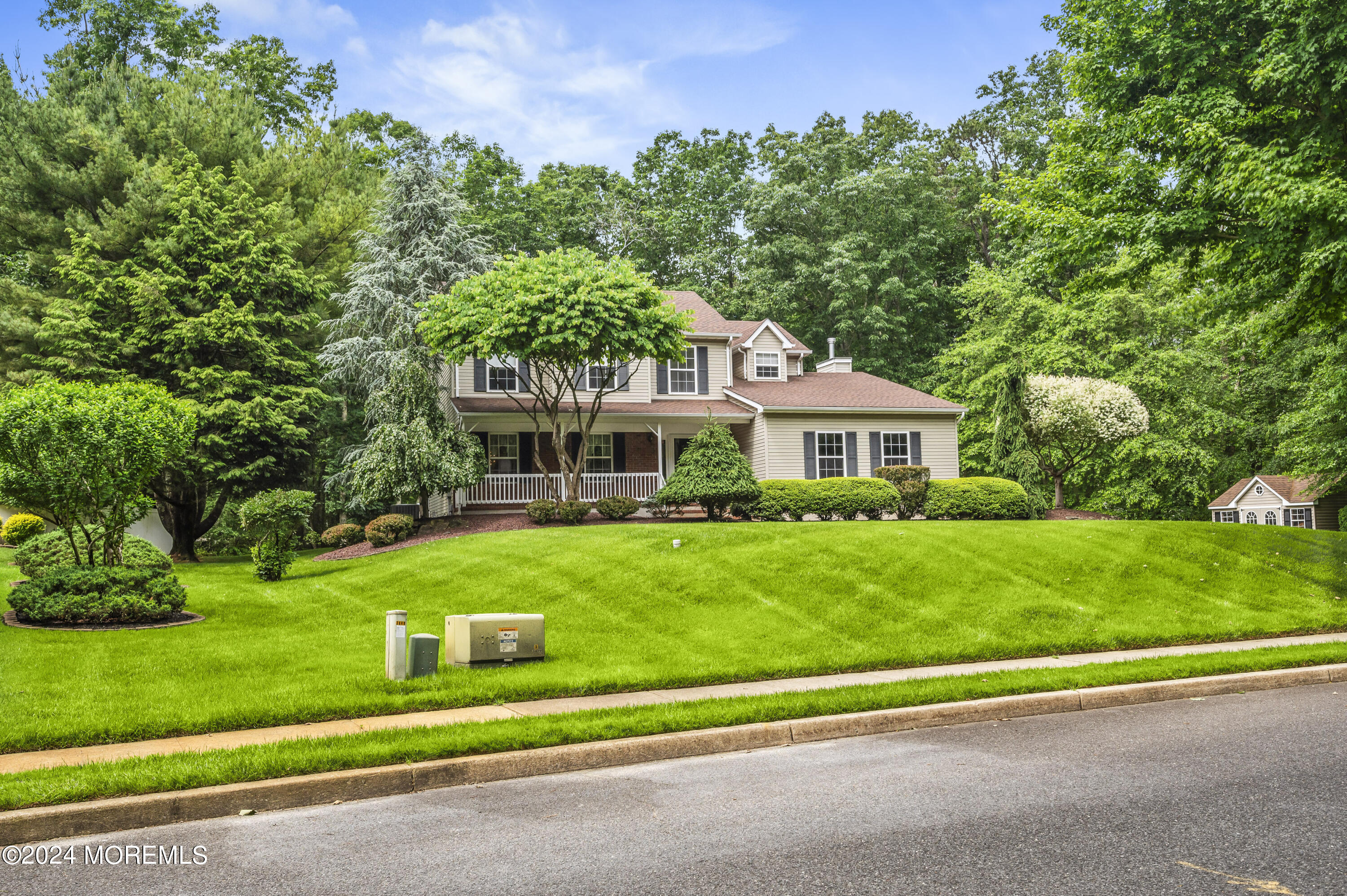 280 East Bird Village Road Jackson, NJ 08527 - Photo 11 of 69 Front 8