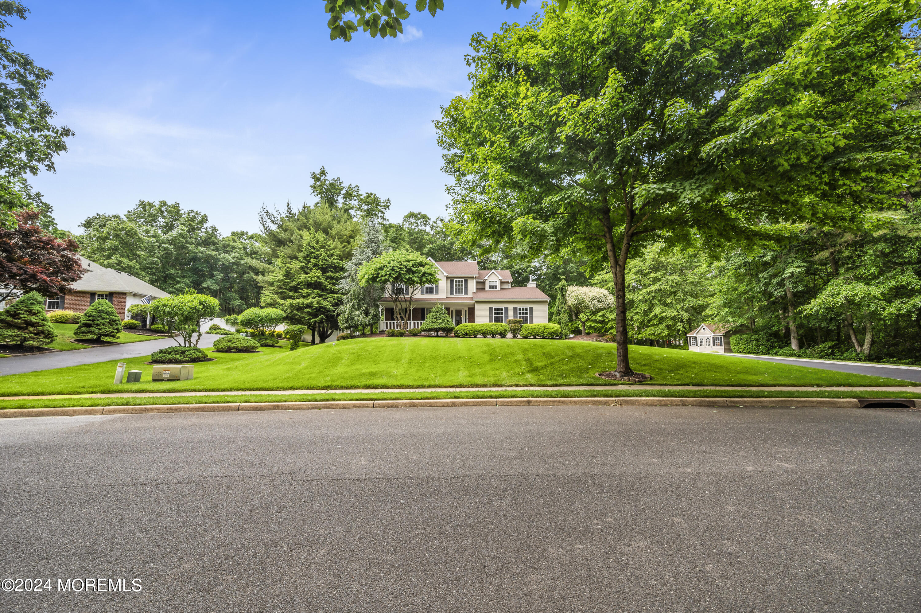 280 East Bird Village Road Jackson, NJ 08527 - Photo 12 of 69 Front 7