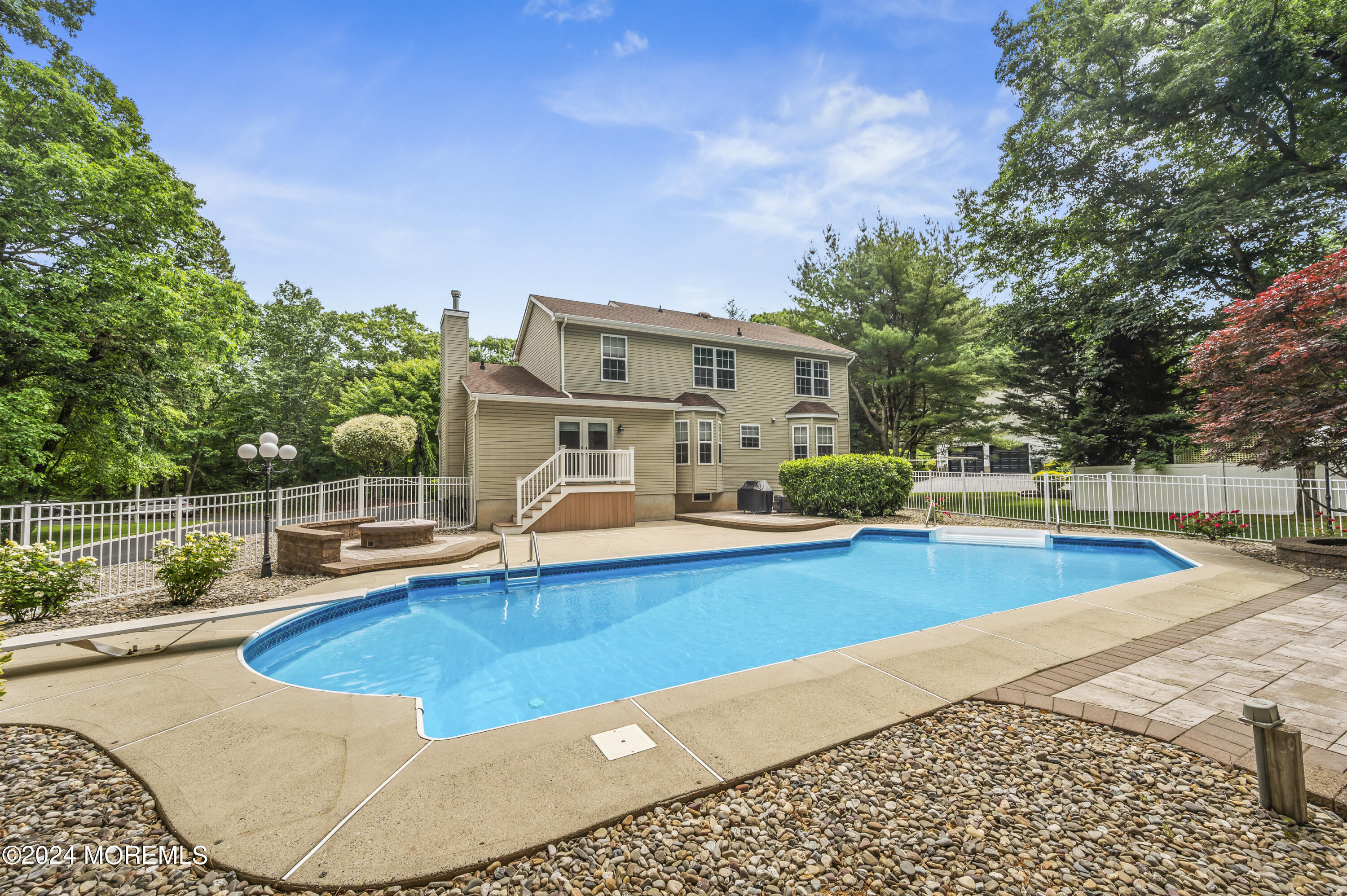 280 East Bird Village Road Jackson, NJ 08527 - Photo 26 of 69 Back 12