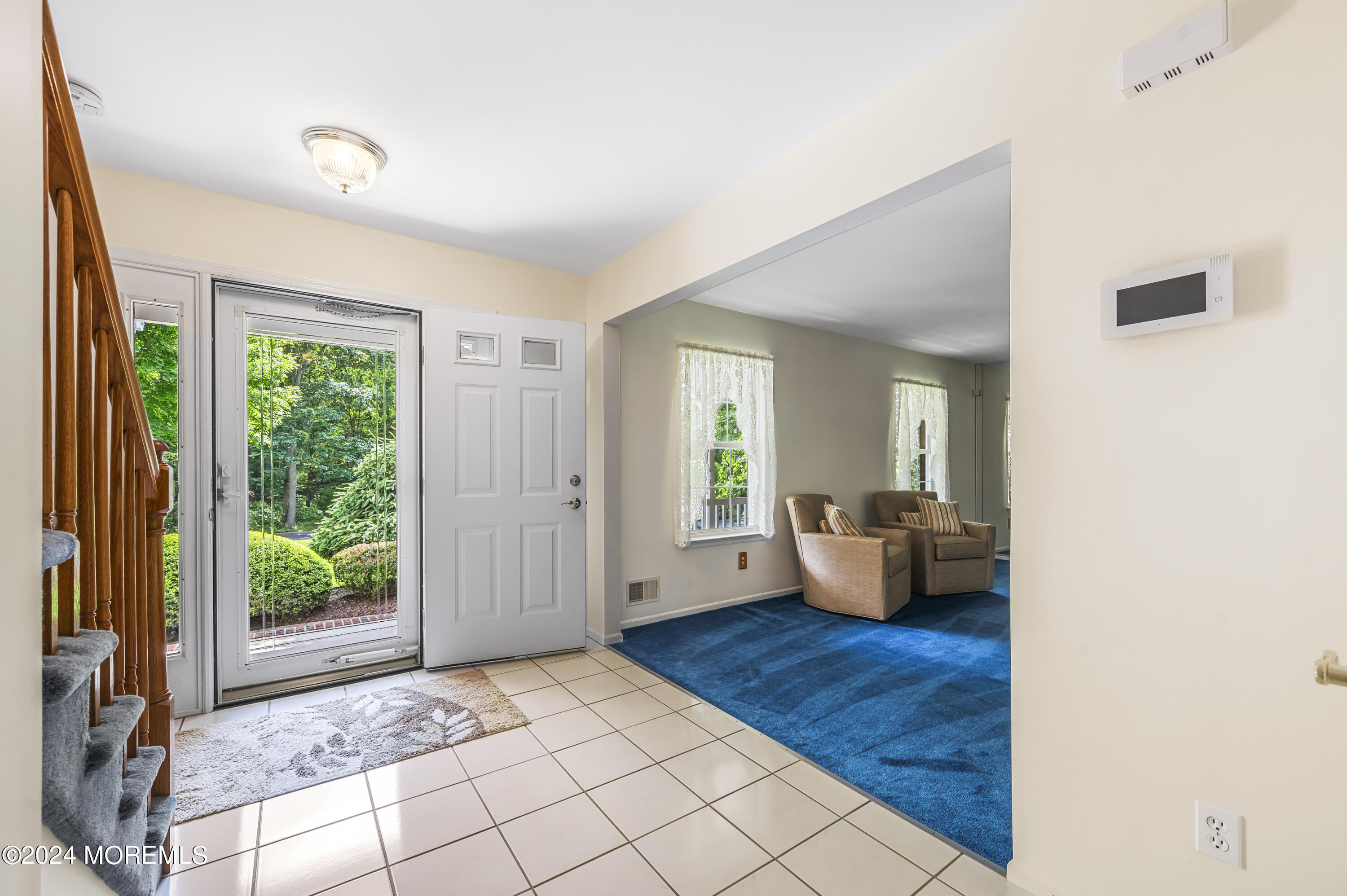 280 East Bird Village Road Jackson, NJ 08527 - Photo 38 of 69 Foyer 1