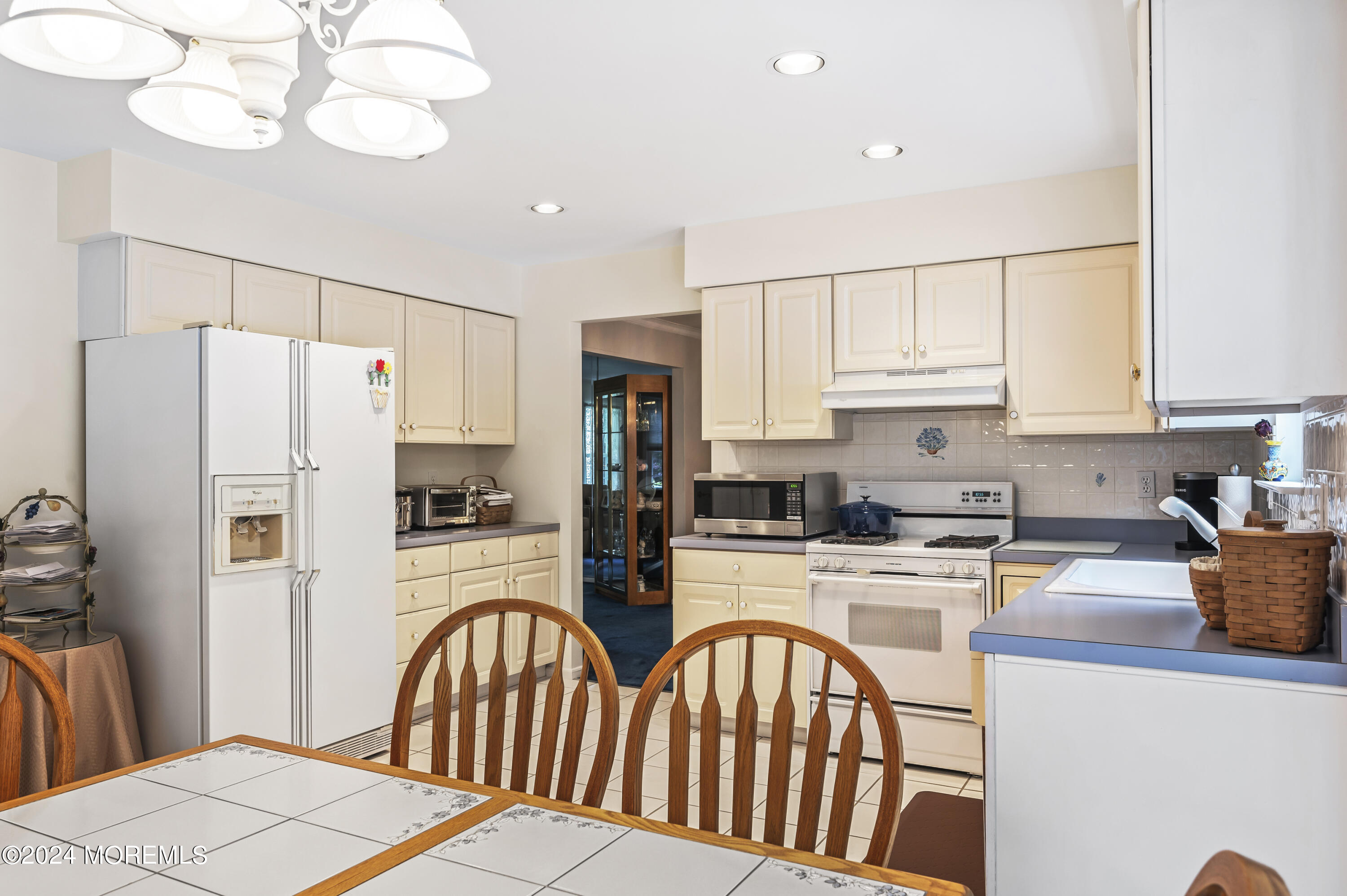 280 East Bird Village Road Jackson, NJ 08527 - Photo 43 of 69 Kitchen 3b