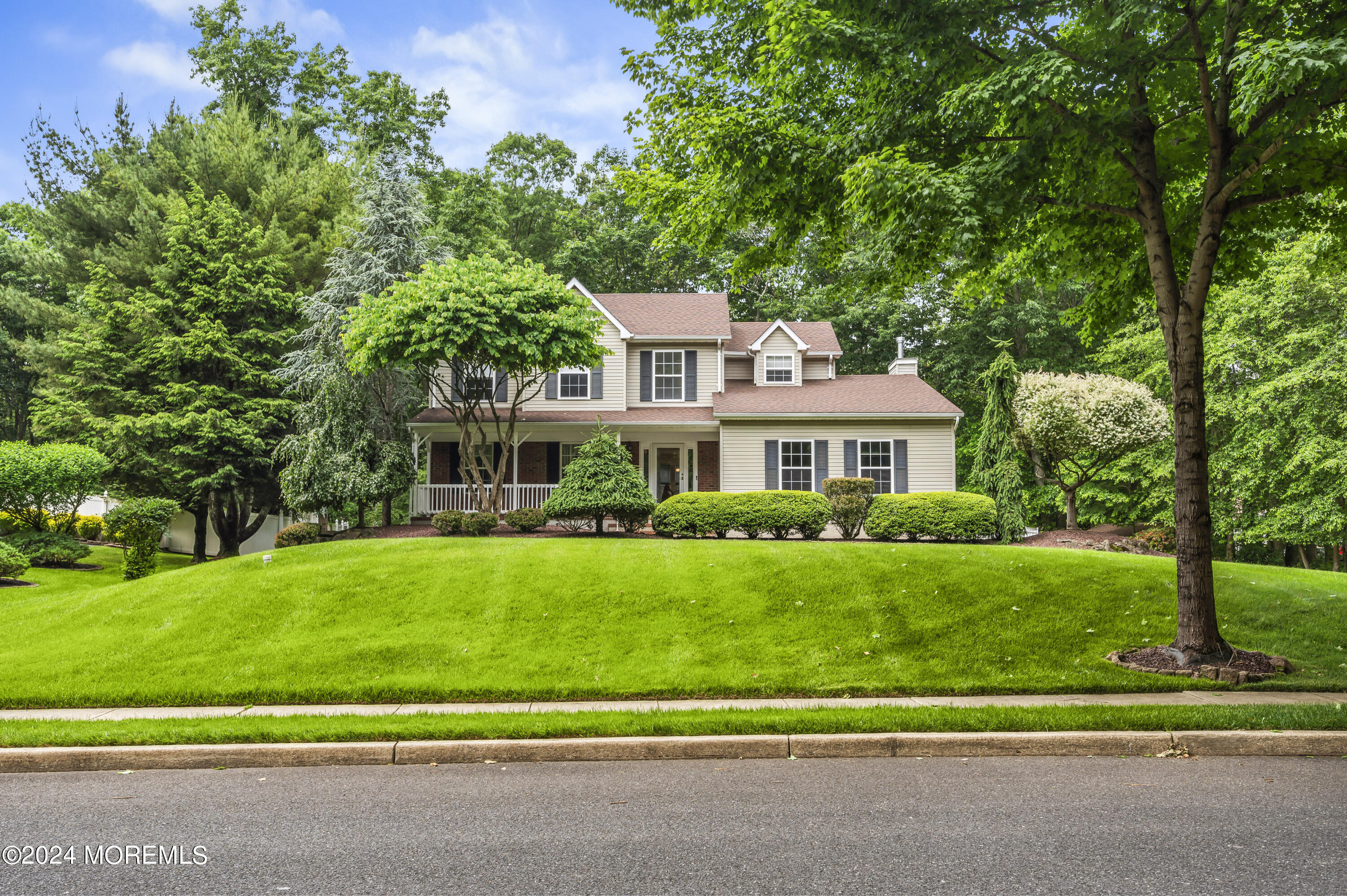 280 East Bird Village Road Jackson, NJ 08527 - Photo 5 of 69 Front 6