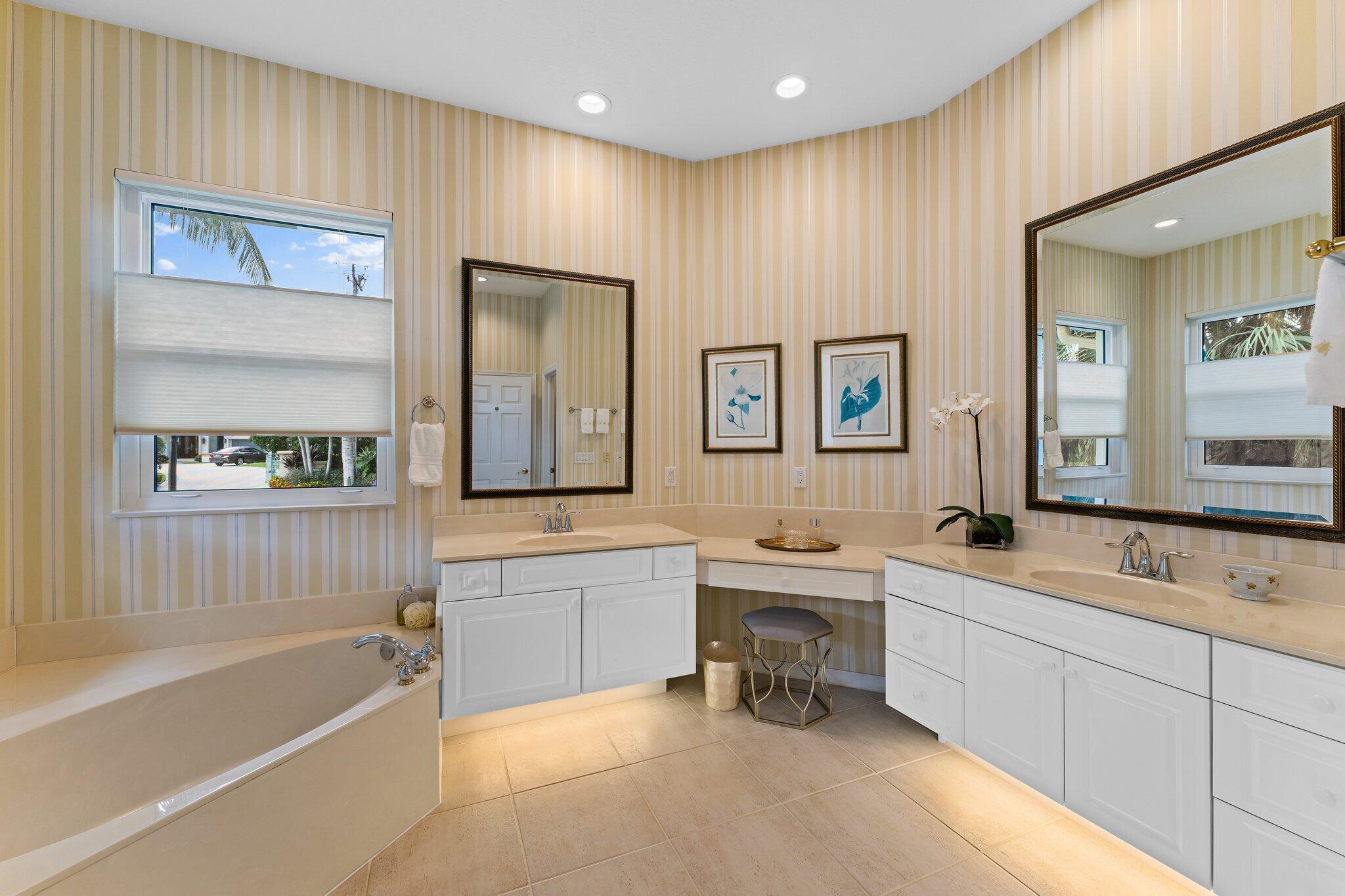 248 River Drive Tequesta, FL 33469 - Photo 16 of 65 042-248RiverDrive-Jupiter-FL-33469-SMALL