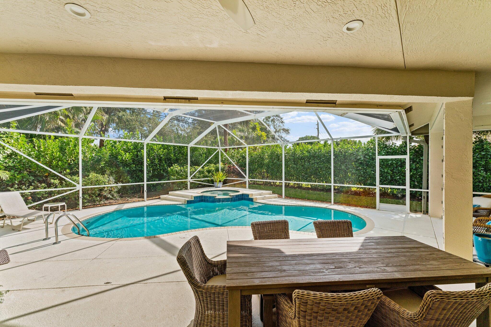 248 River Drive Tequesta, FL 33469 - Photo 5 of 65 060-248RiverDrive-Jupiter-FL-33469-SMALL