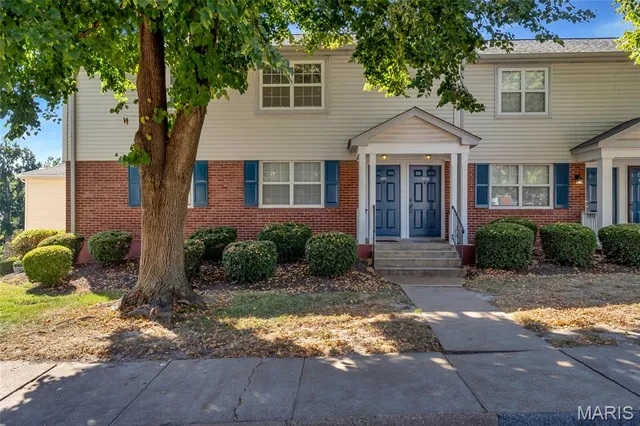 $162,000 | 1409 Peacock Lane, Brentwood, MO 63144