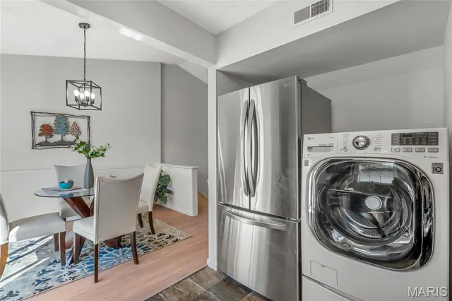 $162,000 | 1409 Peacock Lane, Brentwood, MO 63144