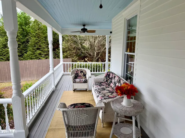 $668,000 | 208 Main Street, Piney Flats, TN 37686