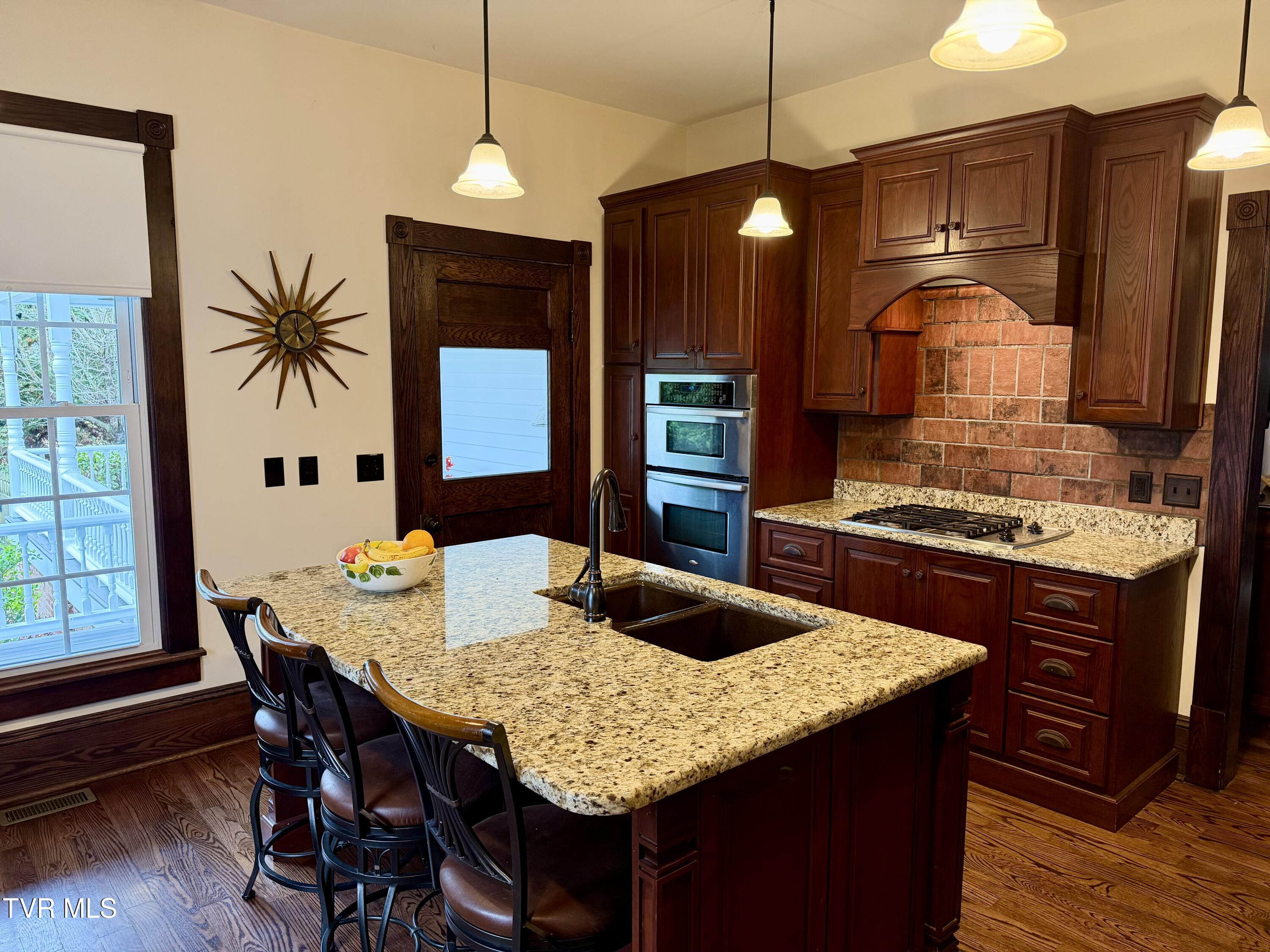 208 Main Street Piney Flats, TN 37686 - Photo 44 of 81 IMG_0297