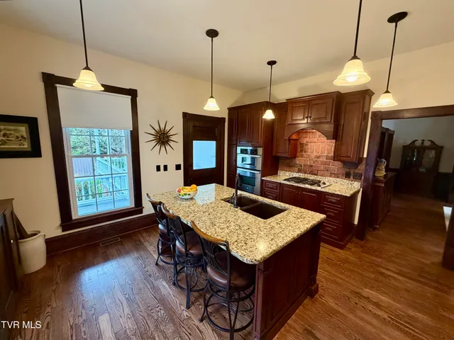 $668,000 | 208 Main Street, Piney Flats, TN 37686