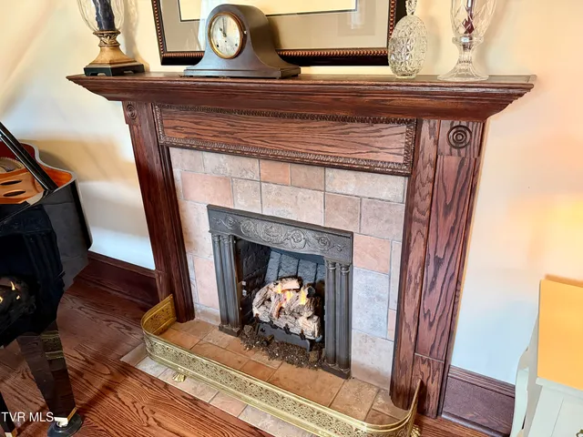 $668,000 | 208 Main Street, Piney Flats, TN 37686