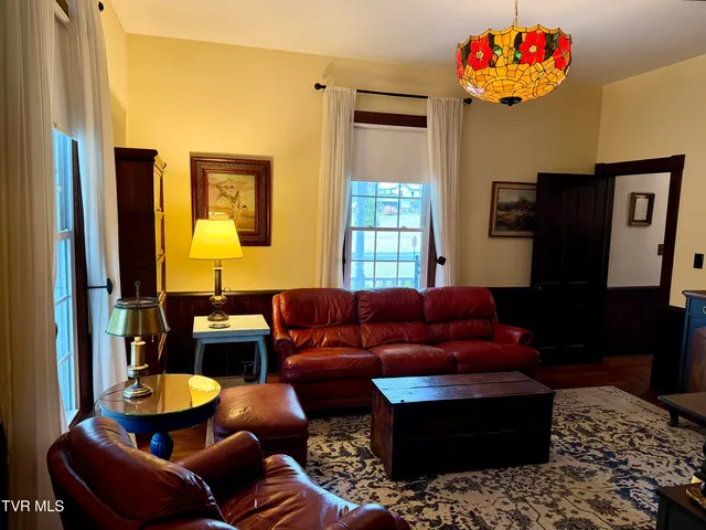 $668,000 | 208 Main Street, Piney Flats, TN 37686