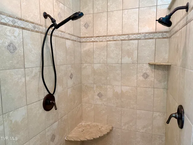 $668,000 | 208 Main Street, Piney Flats, TN 37686