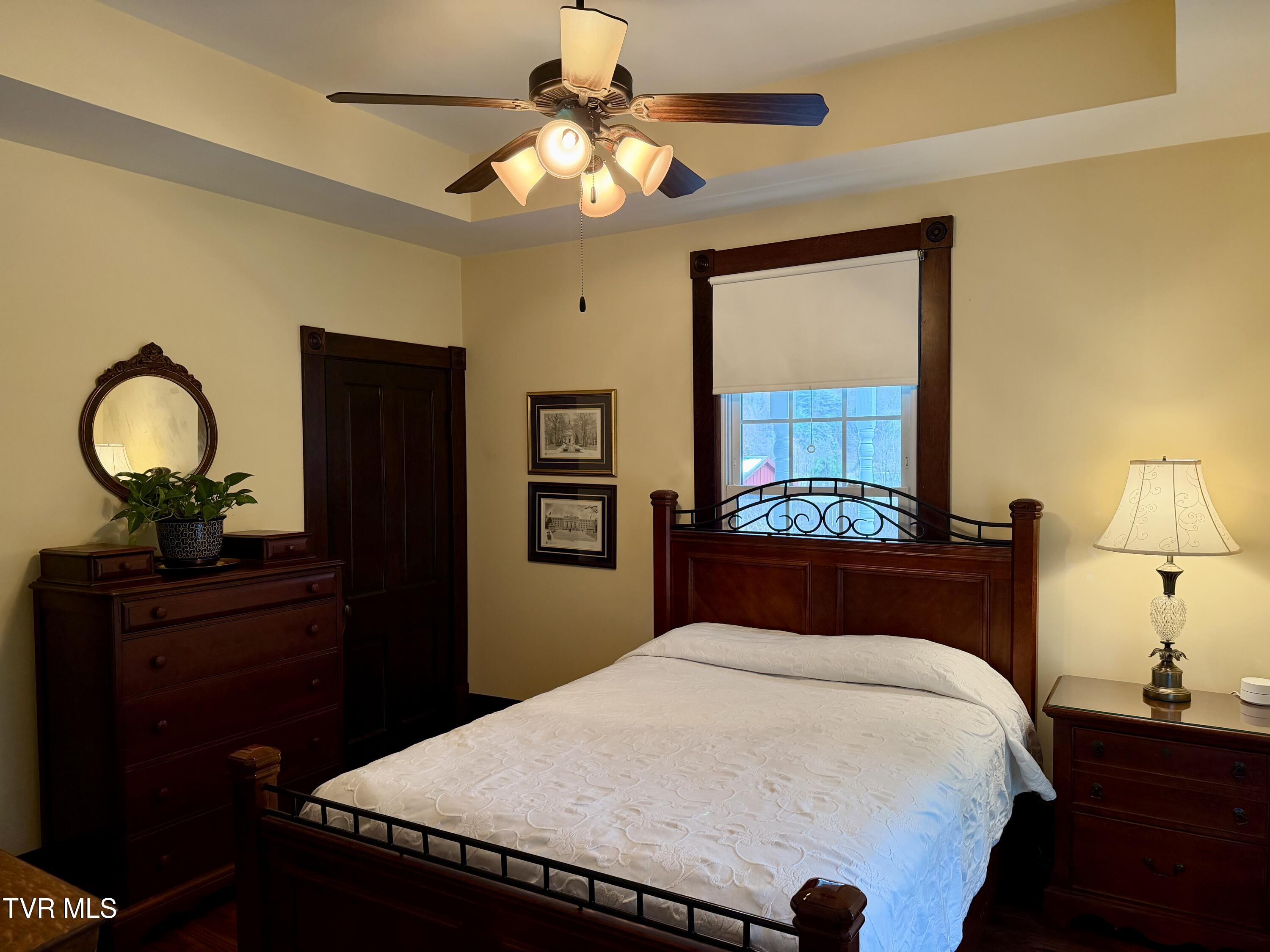 208 Main Street Piney Flats, TN 37686 - Photo 64 of 81 IMG_0285