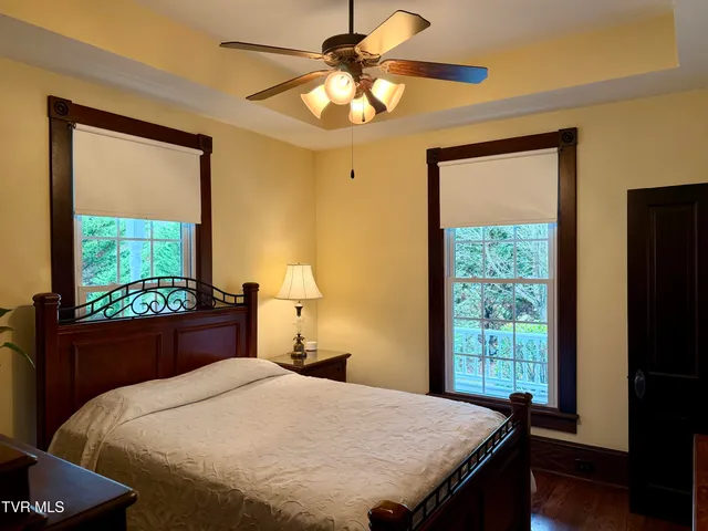 $668,000 | 208 Main Street, Piney Flats, TN 37686