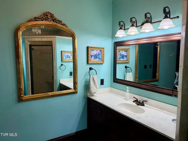 $668,000 | 208 Main Street, Piney Flats, TN 37686