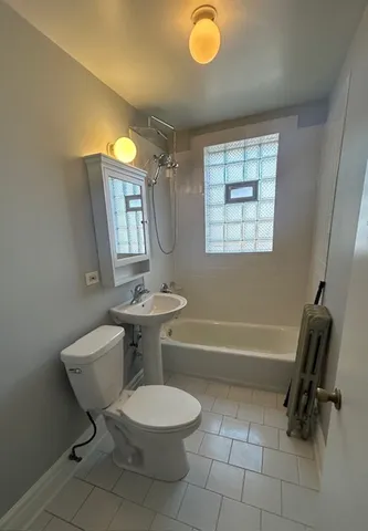 $1,540 | 72 Pine Avenue, Unit 2C, Riverside, IL 60546