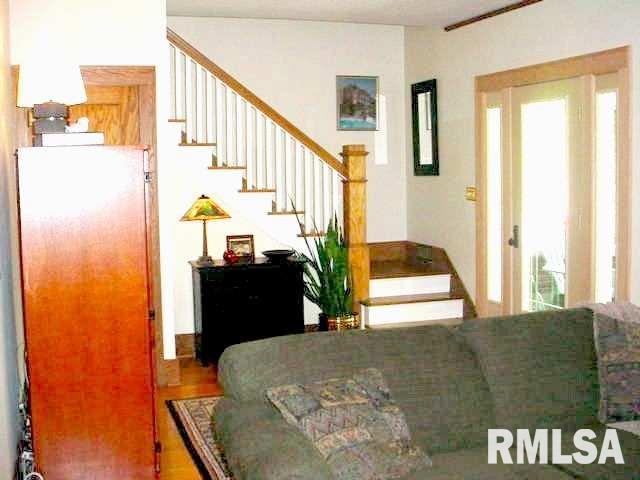 2742 Middle Road Davenport, IA 52803 - Photo 3 of 9 Gallery Image 3