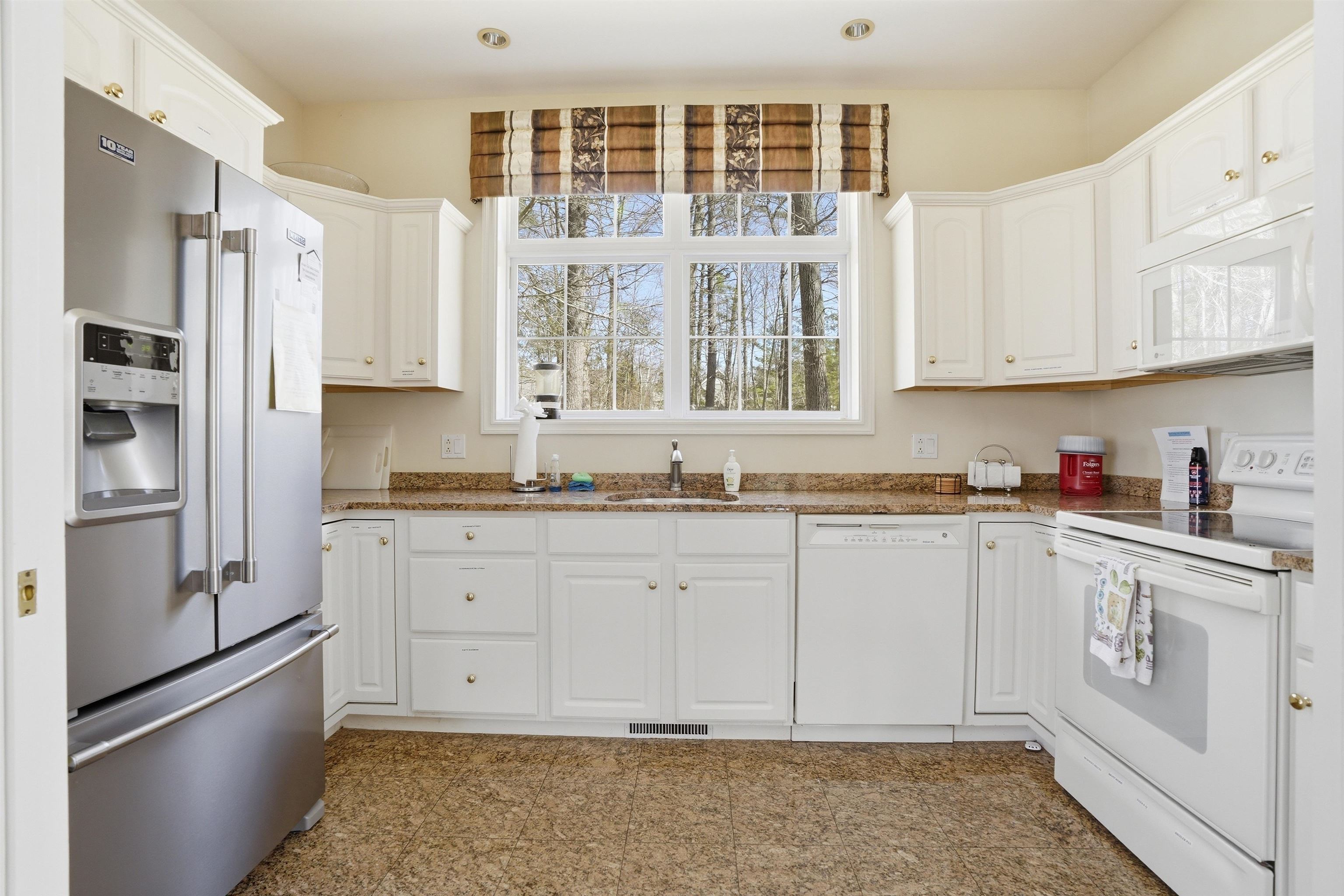 4 Sterling Hill Lane, Unit 437 Exeter, NH 03833 - Photo 36 of 56