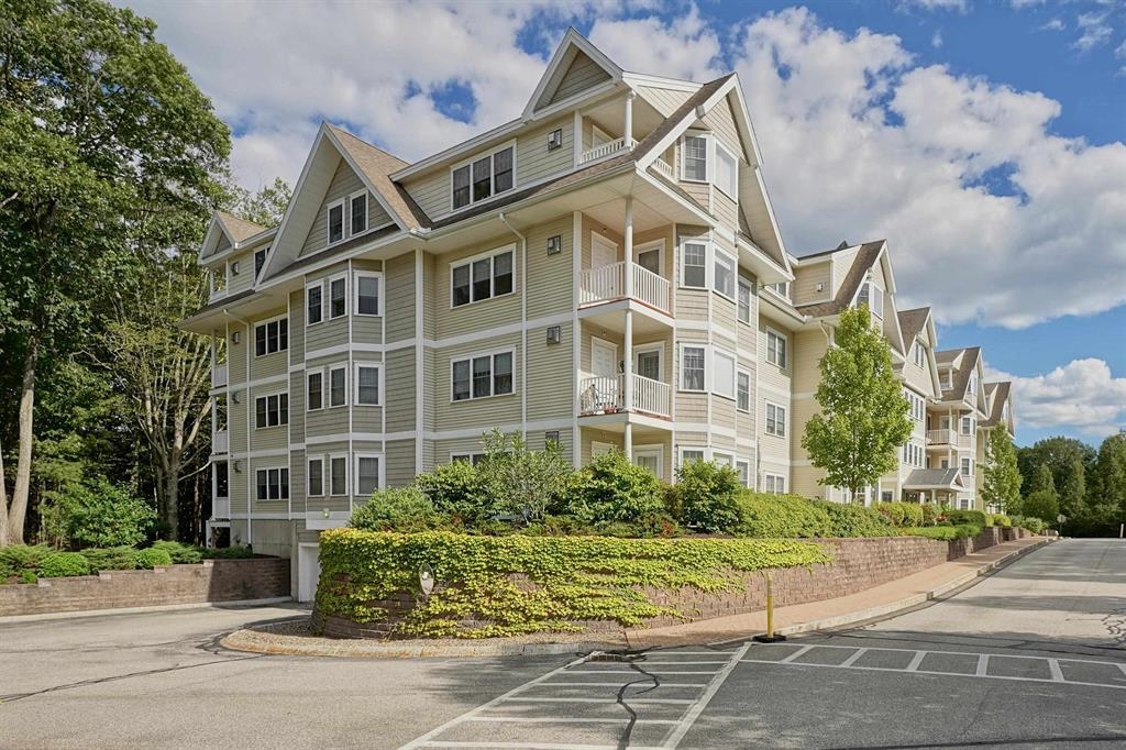 4 Sterling Hill Lane, Unit 437 Exeter, NH 03833 - Photo 4 of 56