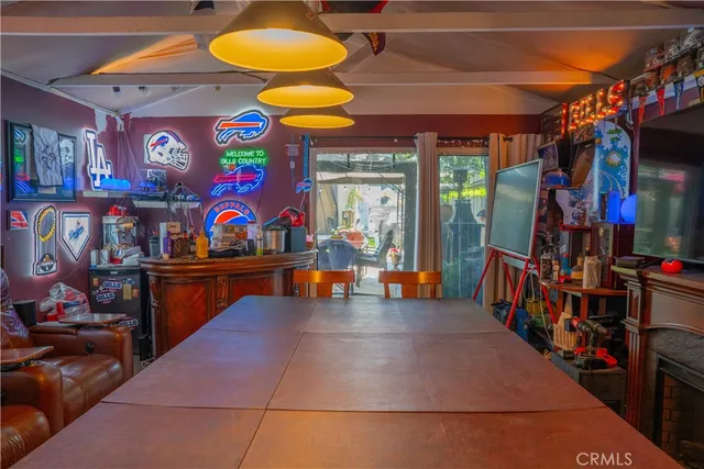 $825,000 | 7319 Owensmouth Avenue, Canoga Park, CA 91303