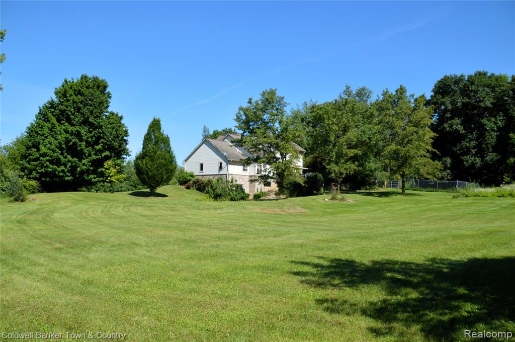 1355 South Maxfield Road Brighton, MI 48114 - Photo 55 of 70 Gallery Image 55