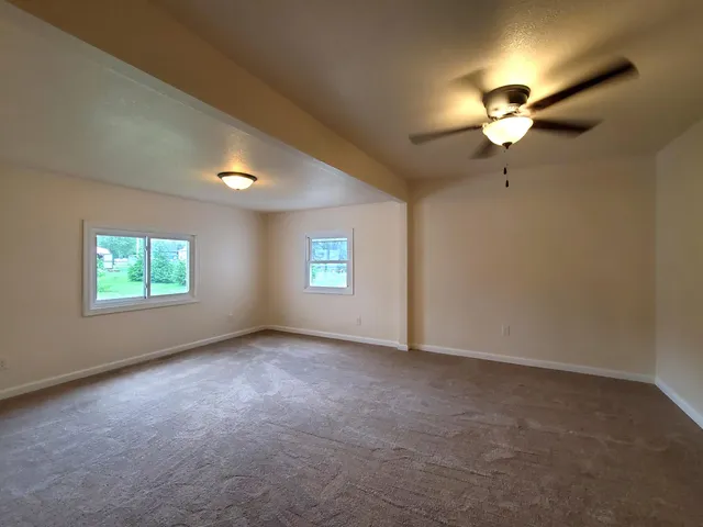 $187,500 | 218 West Allen Street, Kentland, IN 47951