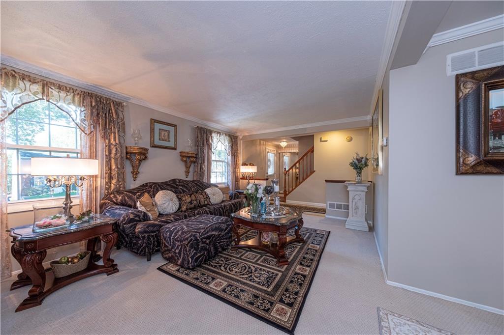 2174 Ramsey Road Monroeville, PA 15146 - Photo 9 of 44 a living room with furniture