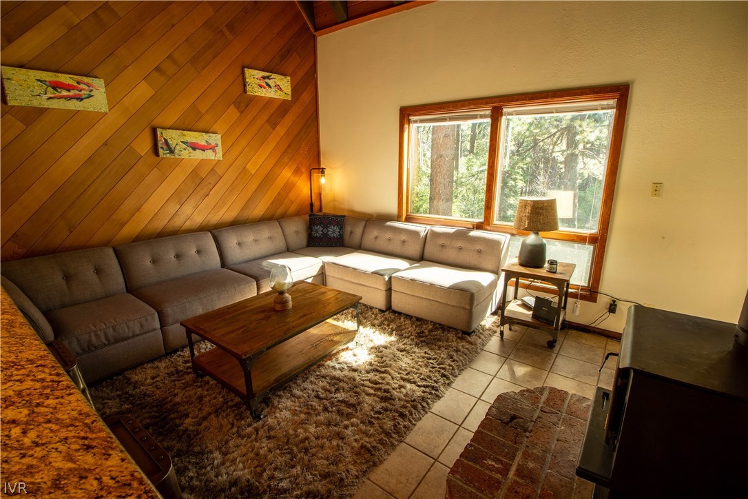 908 Harold Drive, Unit 23 Incline Village, NV 89451 - Photo 2 of 14 a living room with furniture and a window
