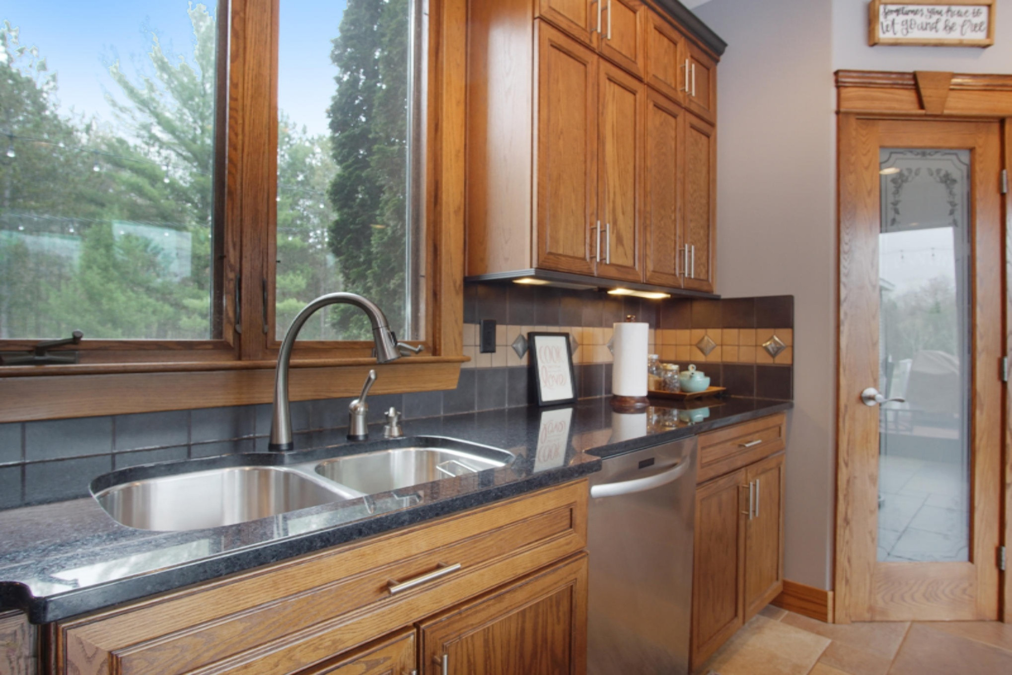 1077 West Tyler Road Muskegon, MI 49445 - Photo 7 of 98 DSC06523