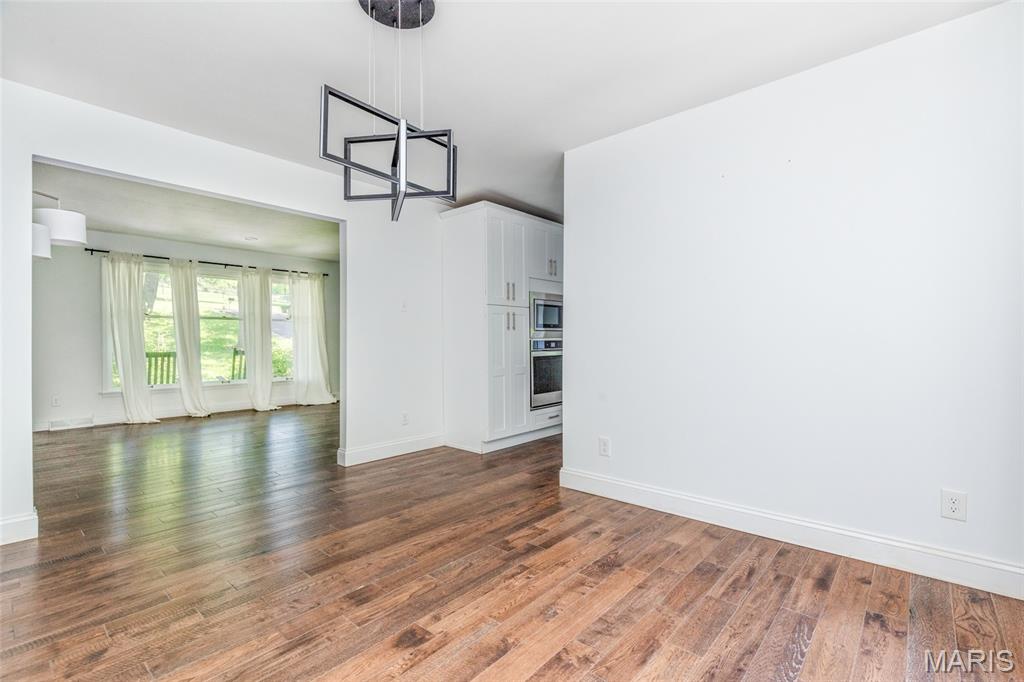 12204 Robyn Road St. Louis, MO 63127 - Photo 11 of 48 Gallery Image 11
