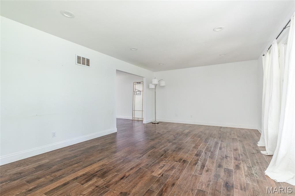 12204 Robyn Road St. Louis, MO 63127 - Photo 6 of 48 Gallery Image 6