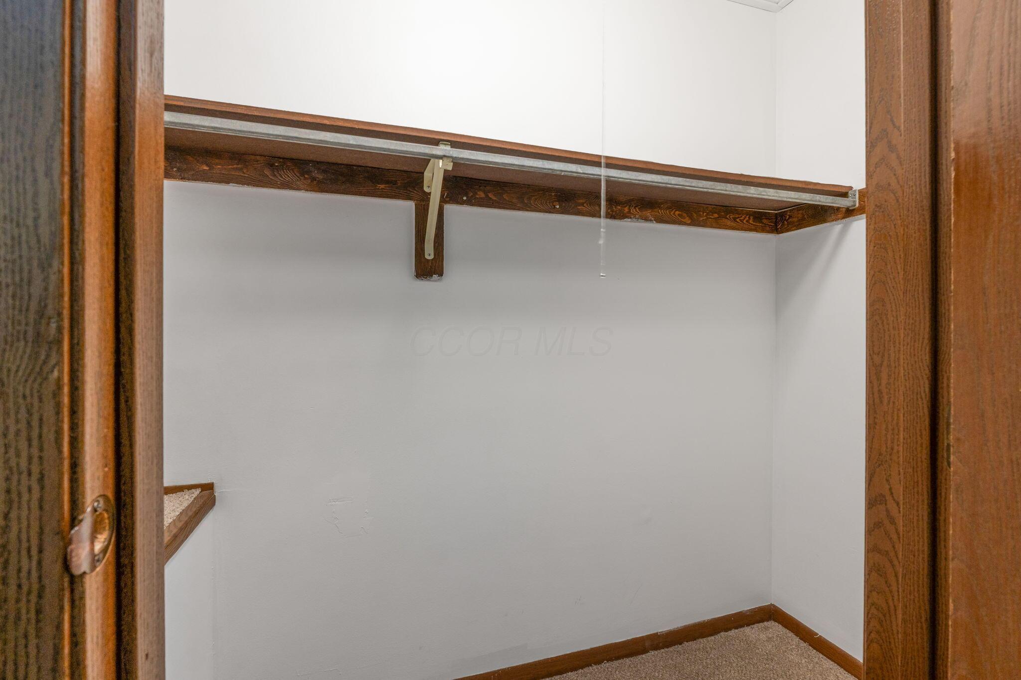 5198 Dierker Road, Unit D Columbus, OH 43220 - Photo 20 of 40 5198 Dierker Rd (Interior)-18