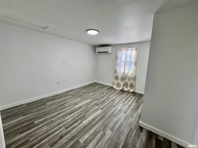 $145,000 | 106 East Beeson Street, Joy, IL 61260