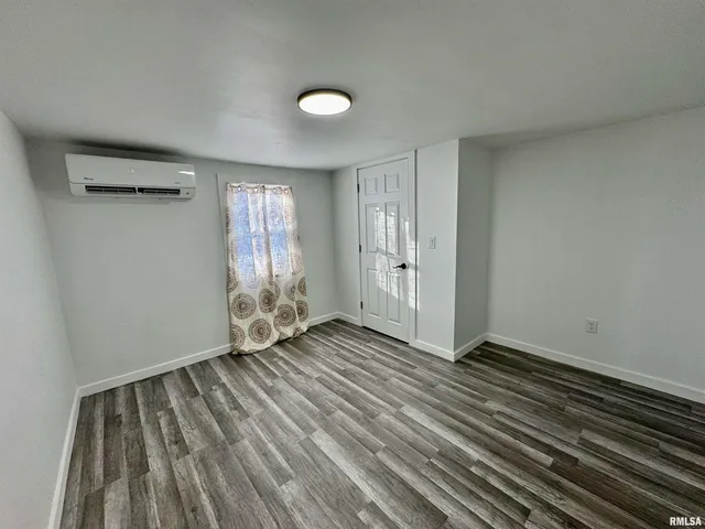 $145,000 | 106 East Beeson Street, Joy, IL 61260