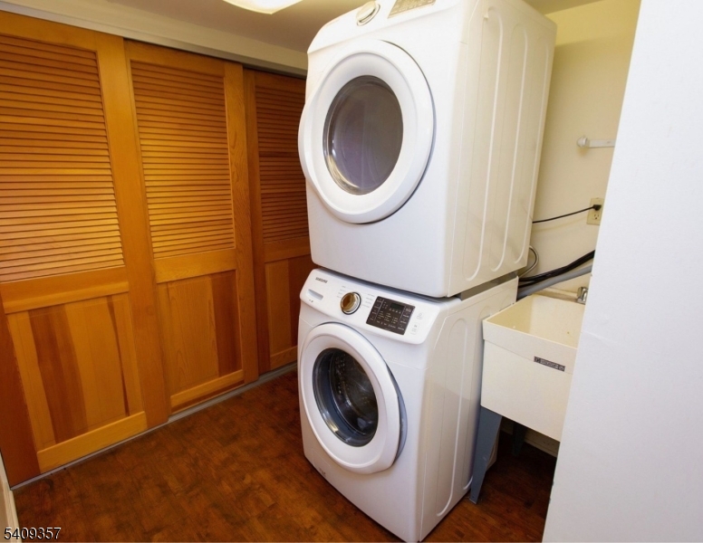 1016 Washington Valley Road Bridgewater, NJ 07920 - Photo 7 of 13