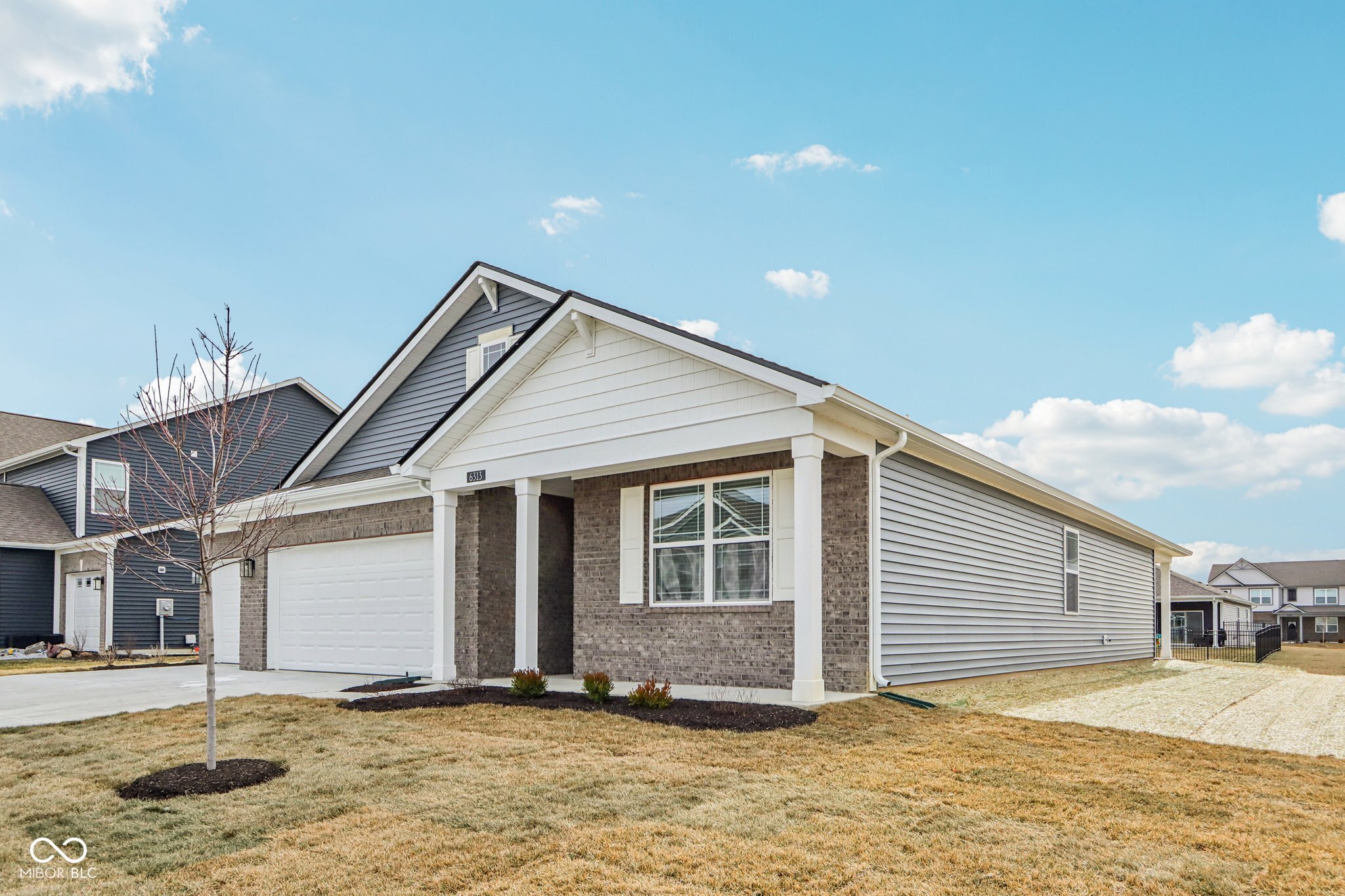 6313 Flag Whitestown, IN 46075 - Photo 3 of 34