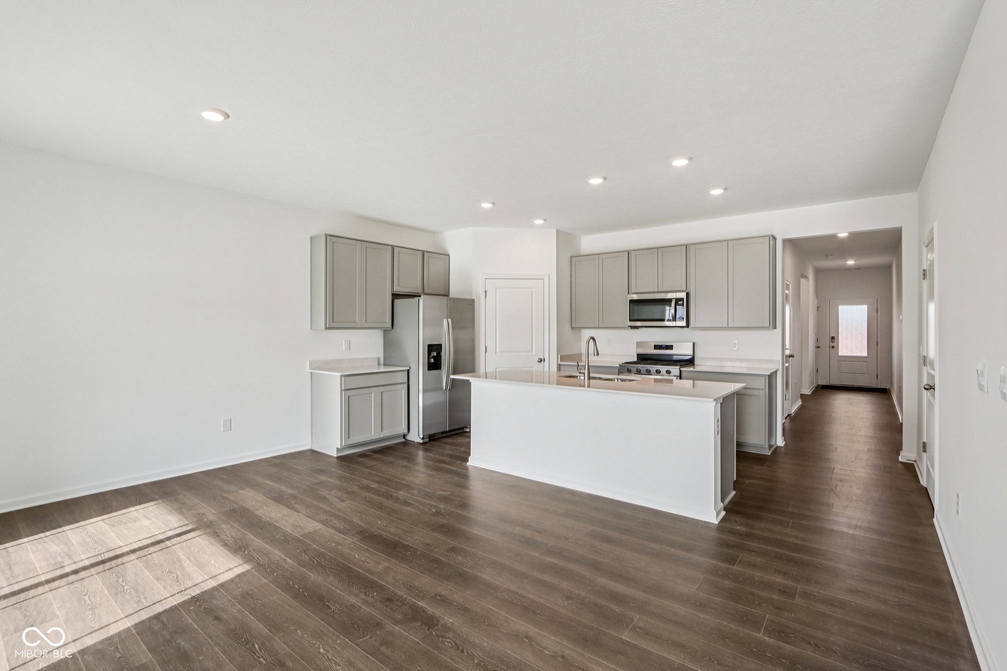 6313 Flag Whitestown, IN 46075 - Photo 9 of 34