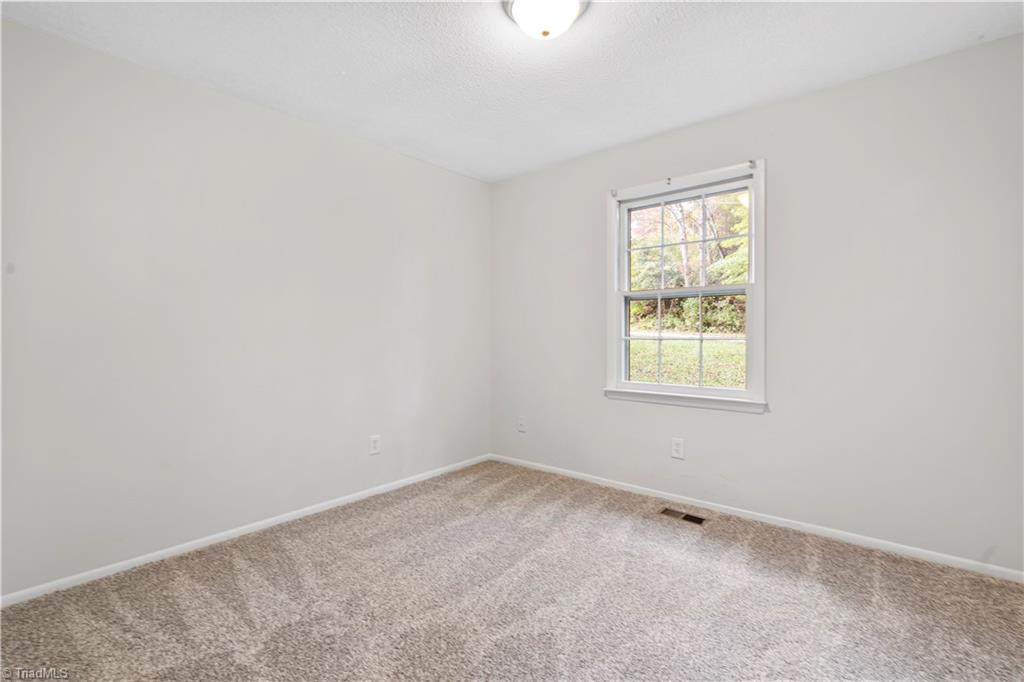 113 Foxdale Road King, NC 27021 - Photo 14 of 30 Gallery Image 14
