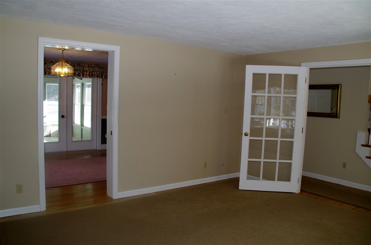 38 Woodridge Road Durham, NH 03824 - Photo 16 of 39