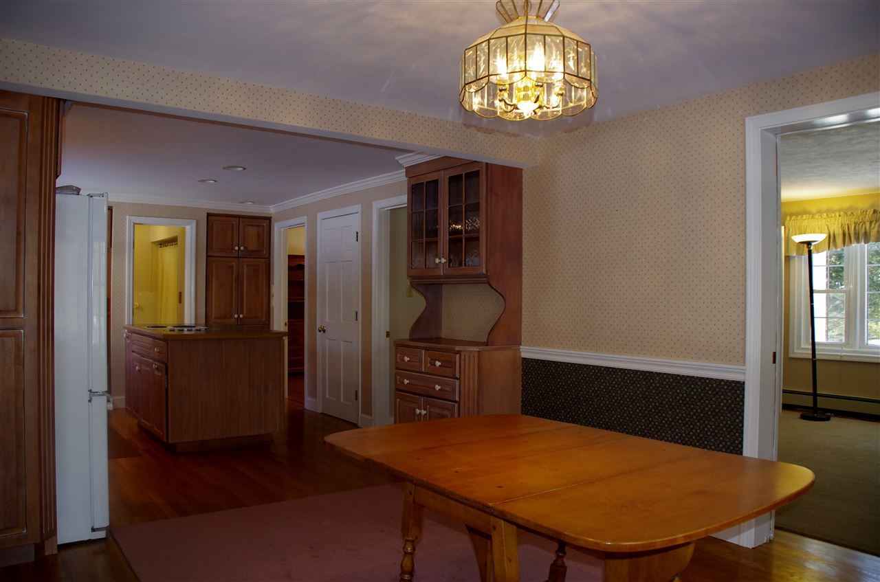 38 Woodridge Road Durham, NH 03824 - Photo 5 of 39