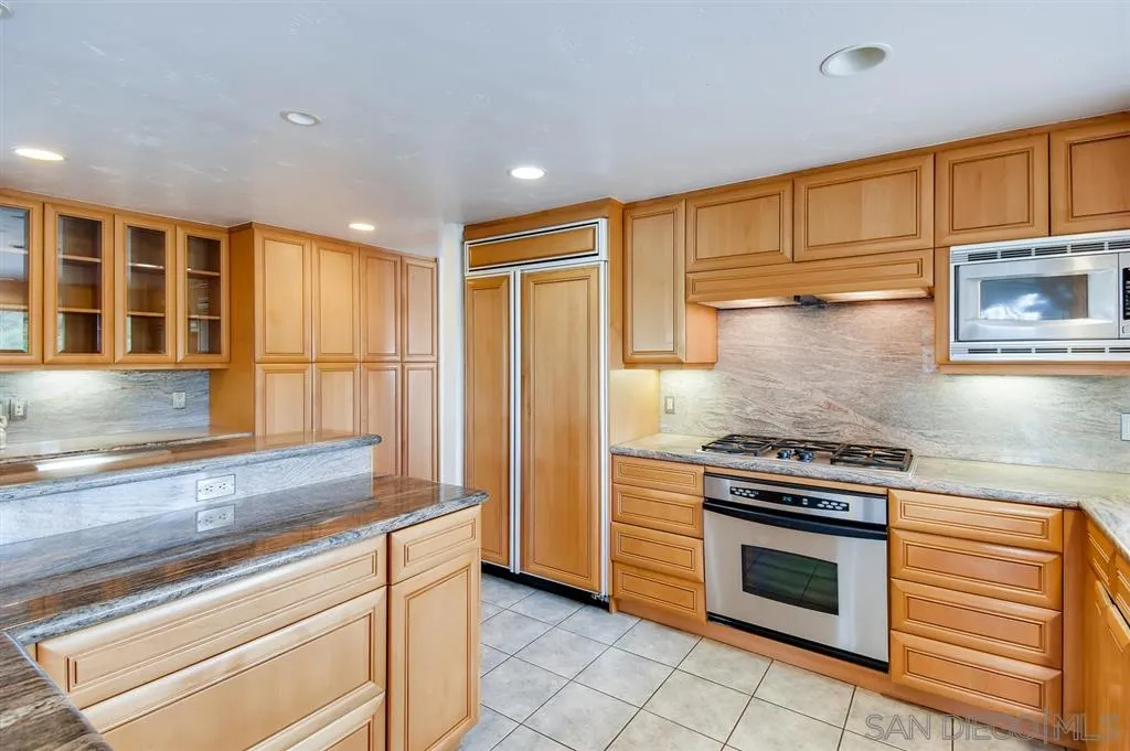 9915 Apple Street Spring Valley, CA 91977 - Photo 8 of 23 Gallery Image 8