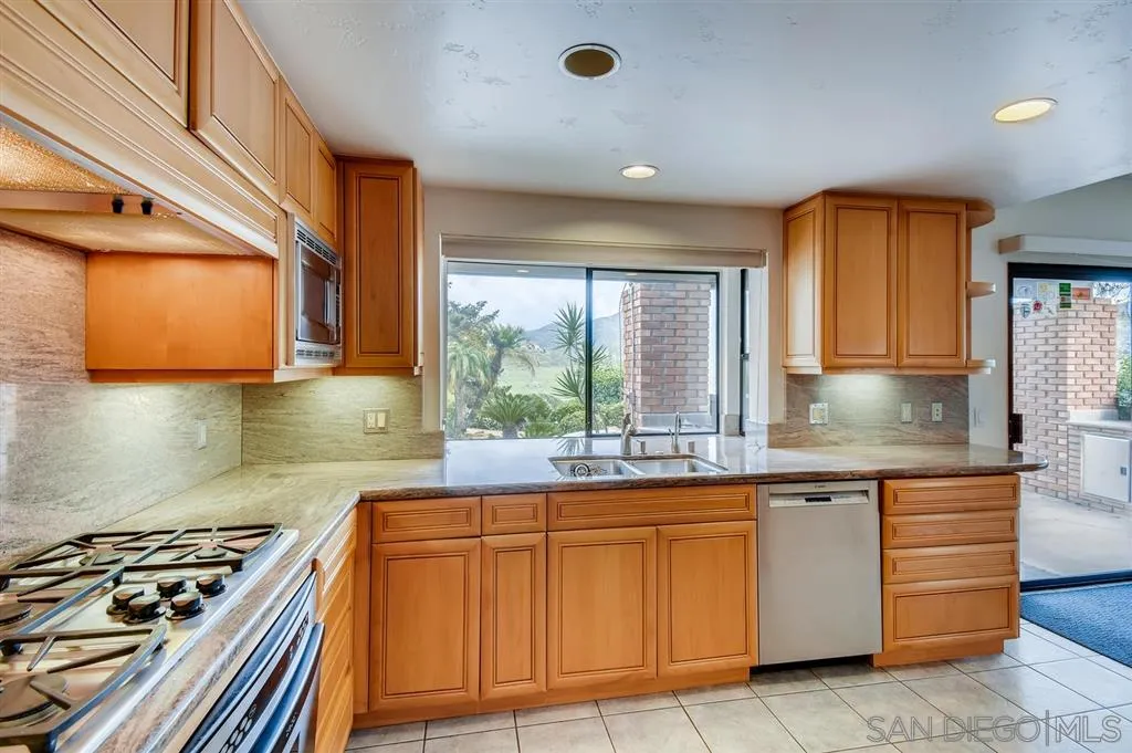 9915 Apple Street Spring Valley, CA 91977 - Photo 9 of 23 Gallery Image 9