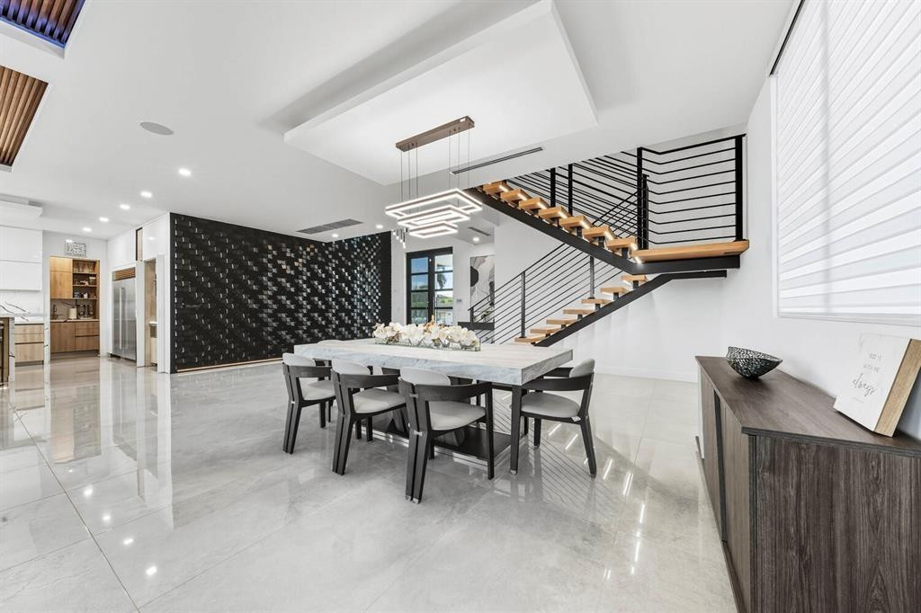 2581 Northeast 50th Street Lighthouse Point, FL 33064 - Photo 11 of 83 Photo 11