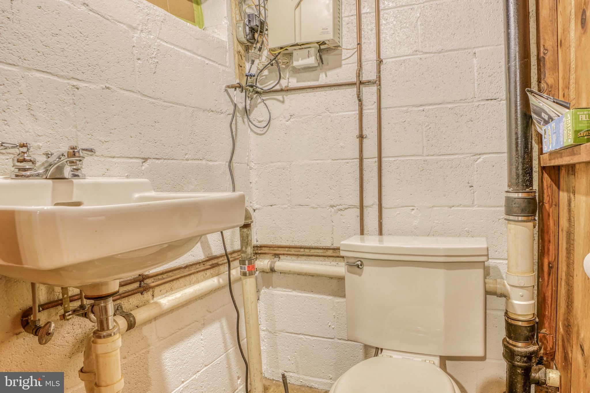 2107 Pitney Road Baltimore, MD 21234 - Photo 17 of 21 Gallery Image 17