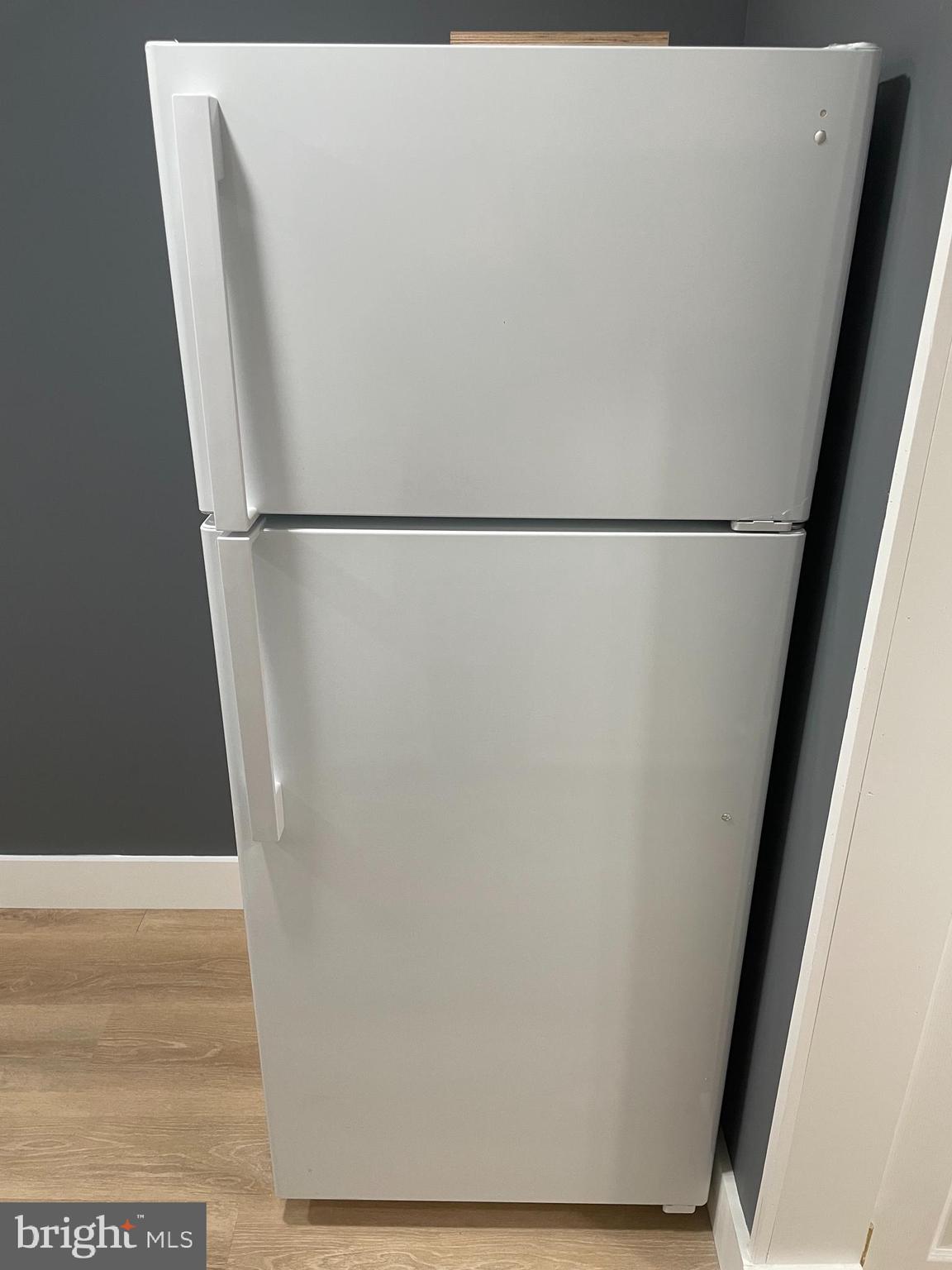 8917 Old Courthouse Road Vienna, VA 22182 - Photo 4 of 17