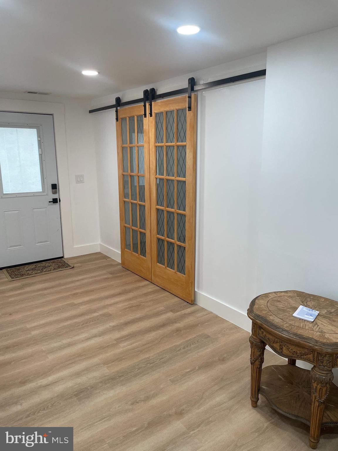 8917 Old Courthouse Road Vienna, VA 22182 - Photo 7 of 17