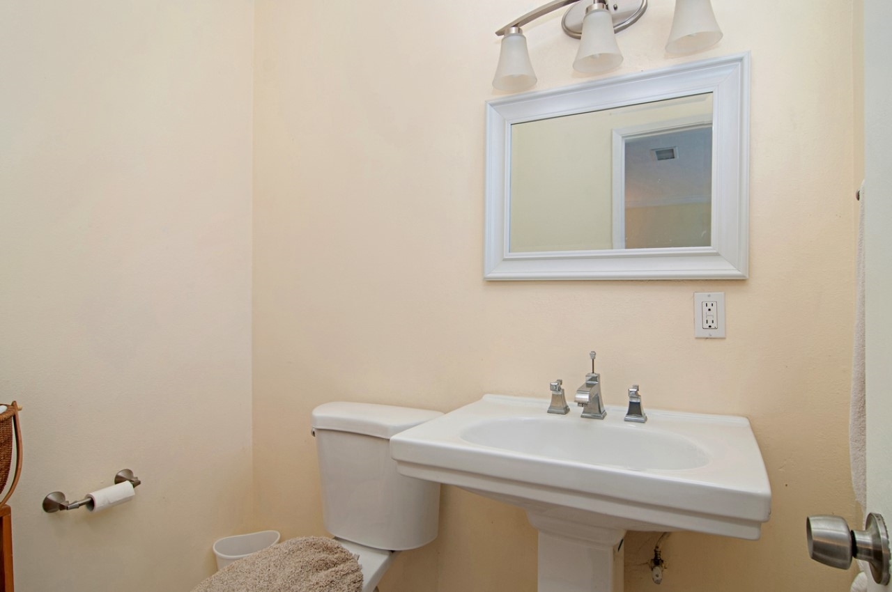 722 Hackberry Place Fallbrook, CA 92028 - Photo 14 of 24